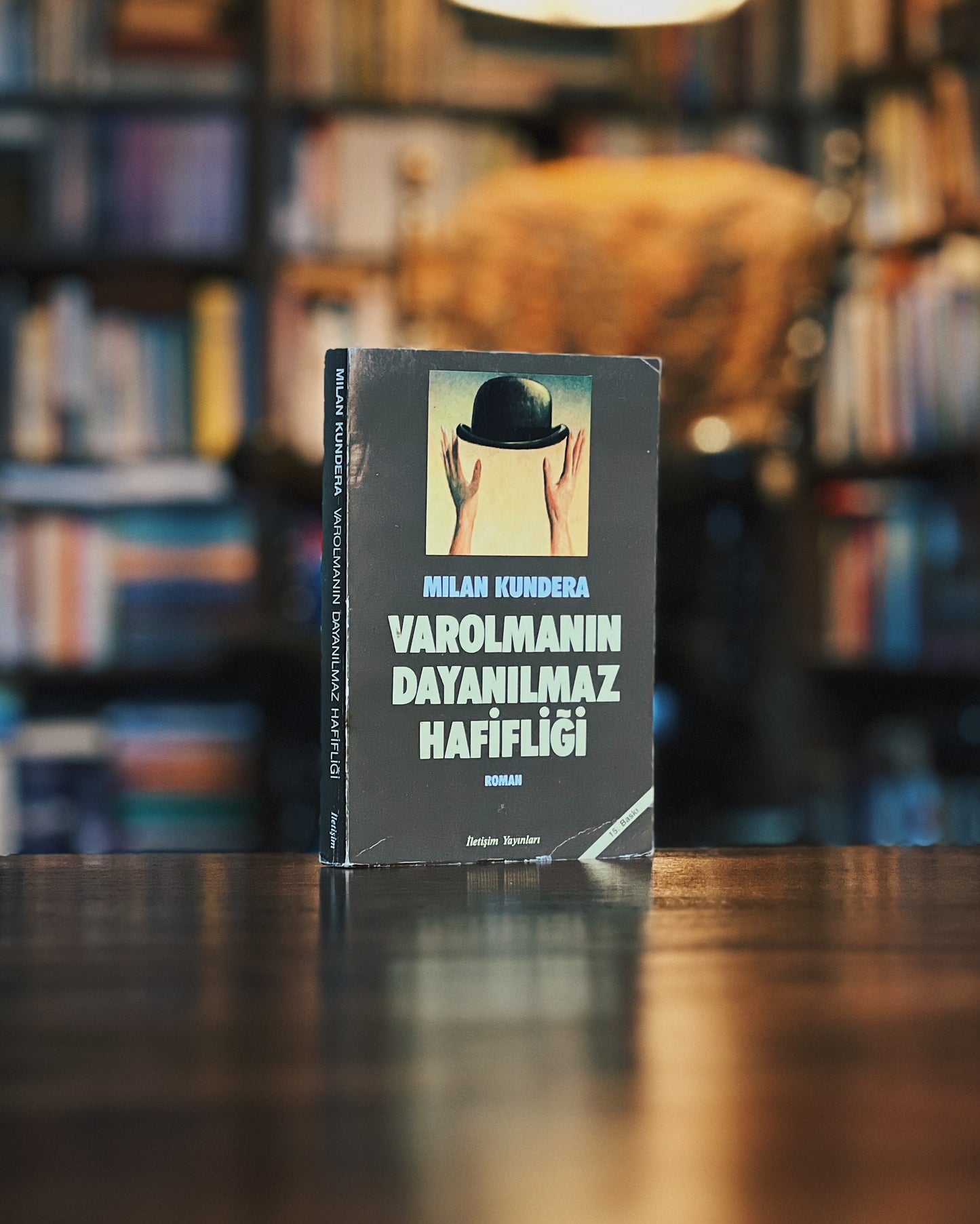 Varolmanın Dayanılmaz Hafifliği, Milan Kundera