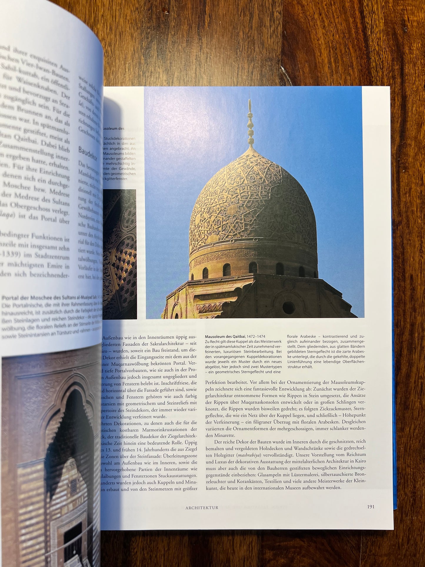 Islam - Kunst und Architektur - Hrsg. Markus Hattstein u. Peter Delius