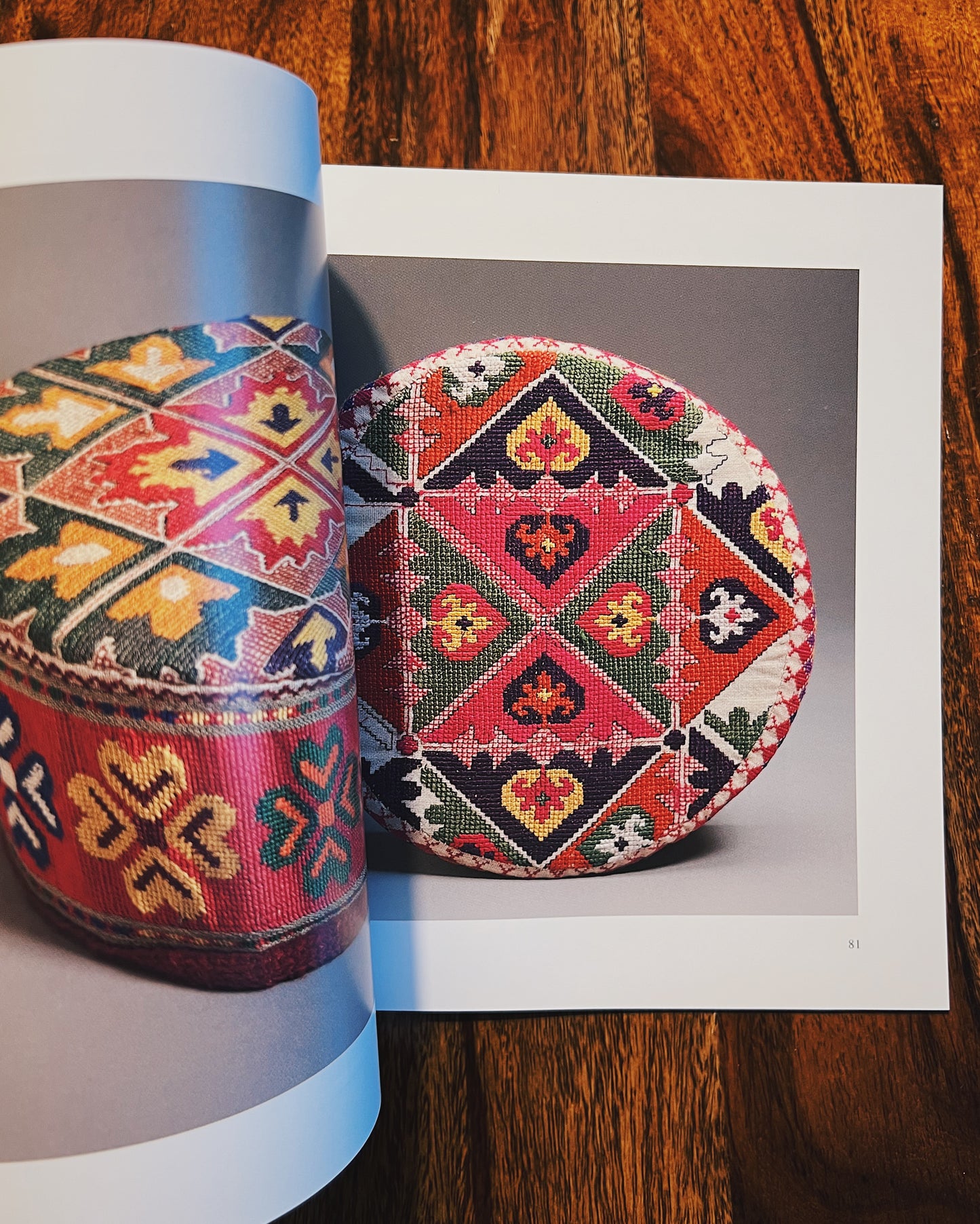 Stickereien aus dem Karakorum, Jürgen Wasim Frembgen